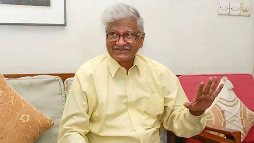 আদর্শে অবিচল, অভিমানী শিক্ষাগুরুর বিদায়
