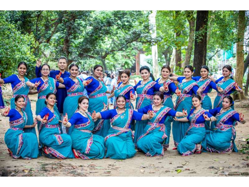 ঢাকা বিশ্ববিদ্যালয়ের চারুকলার বকুলতলায় বর্ষা উদযাপনে ‘ঘনঘটা-২’
