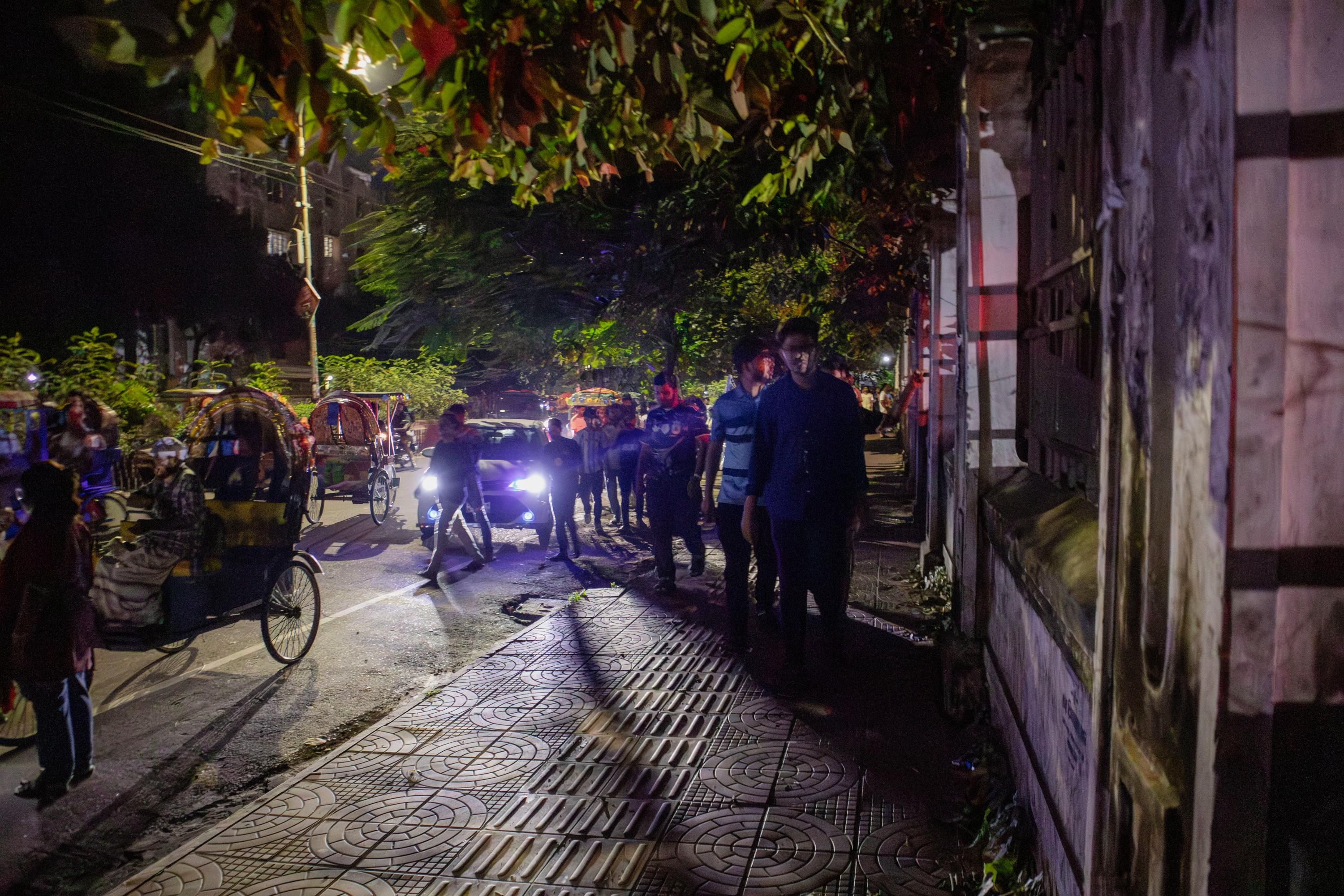 বিশ্বকাপ ফাইনালে ভাঙলো মিলনমেলা