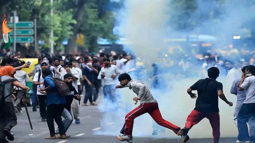 আন্দোলন কেন পথ হারাচ্ছে?