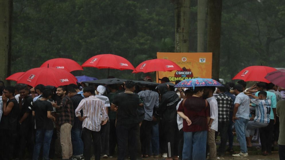 সোহারাওয়ার্দী উদ্যানে ‘কনসার্ট ফর ডেমোক্রেসি’