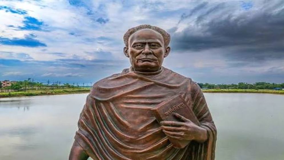বড়ো-মানুষের আদর্শ জীবন